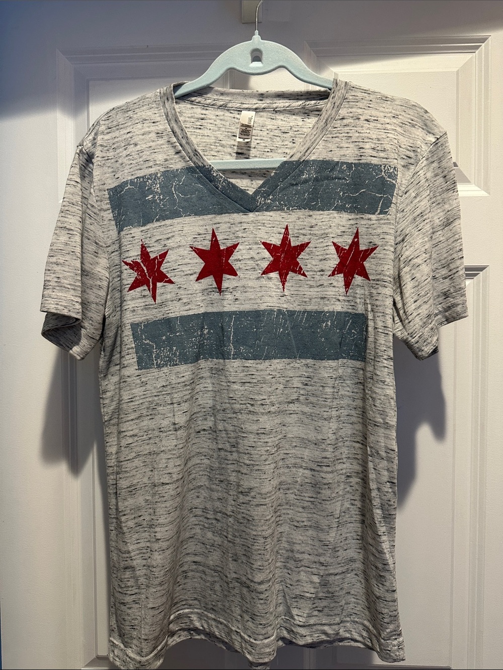Bella Canvas Heather Gray V-Neck Tee with Chicago Flag - like new!